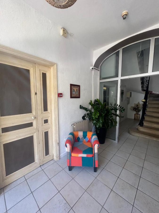 Hotel Le Patio De Fabio Bollène Exterior foto